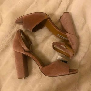 Steven Madden Pink Velvet Heals